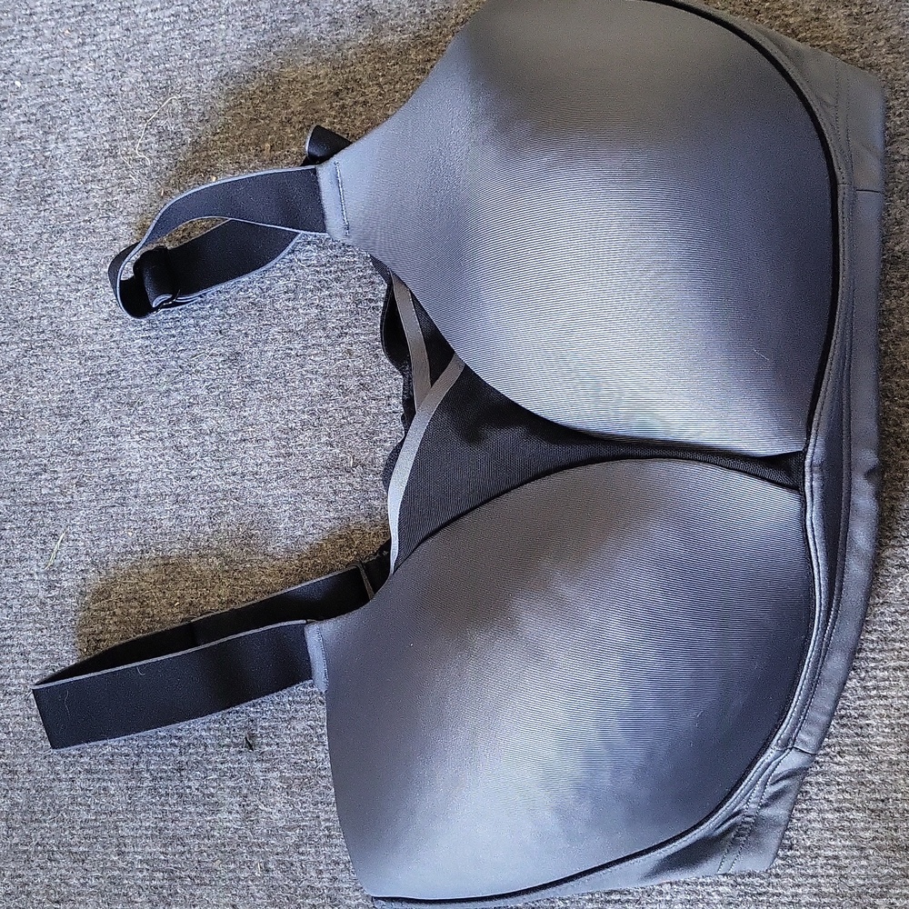 Livi Active Sports Bra 38 DD